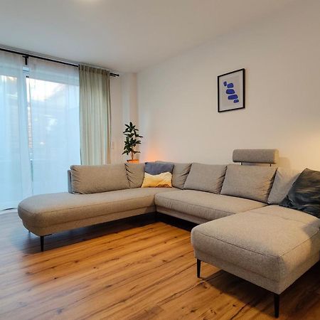 Hygge Home - Mit Garten Und Stellplatz Fuer Feriengaeste-, Monteure / Netflix / 10 Min. Zur Sinsheim Therme Und Zur Autobahn Bagian luar foto