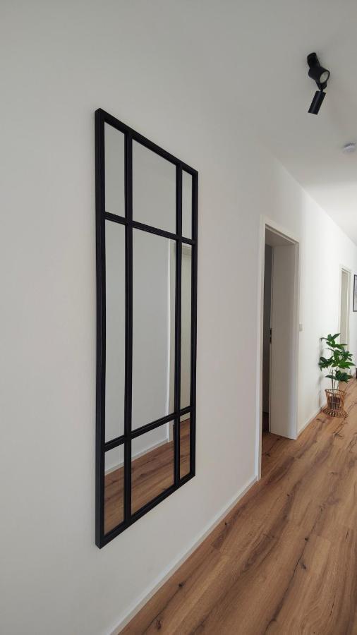 Hygge Home - Mit Garten Und Stellplatz Fuer Feriengaeste-, Monteure / Netflix / 10 Min. Zur Sinsheim Therme Und Zur Autobahn Bagian luar foto
