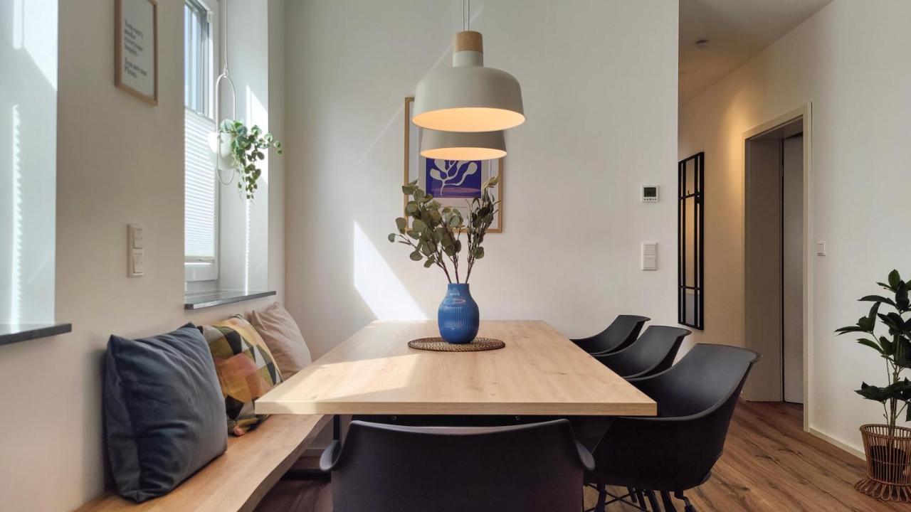 Hygge Home - Mit Garten Und Stellplatz Fuer Feriengaeste-, Monteure / Netflix / 10 Min. Zur Sinsheim Therme Und Zur Autobahn Bagian luar foto