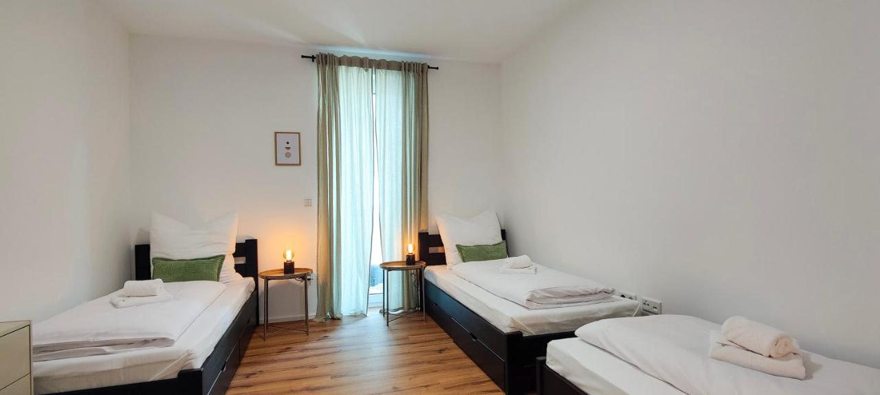 Hygge Home - Mit Garten Und Stellplatz Fuer Feriengaeste-, Monteure / Netflix / 10 Min. Zur Sinsheim Therme Und Zur Autobahn Bagian luar foto