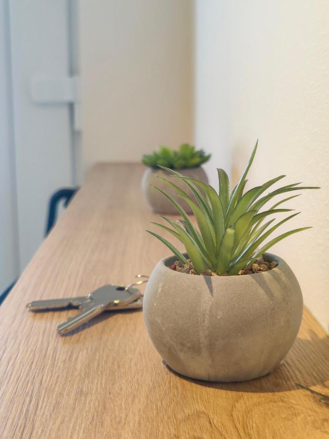 Hygge Home - Mit Garten Und Stellplatz Fuer Feriengaeste-, Monteure / Netflix / 10 Min. Zur Sinsheim Therme Und Zur Autobahn Bagian luar foto