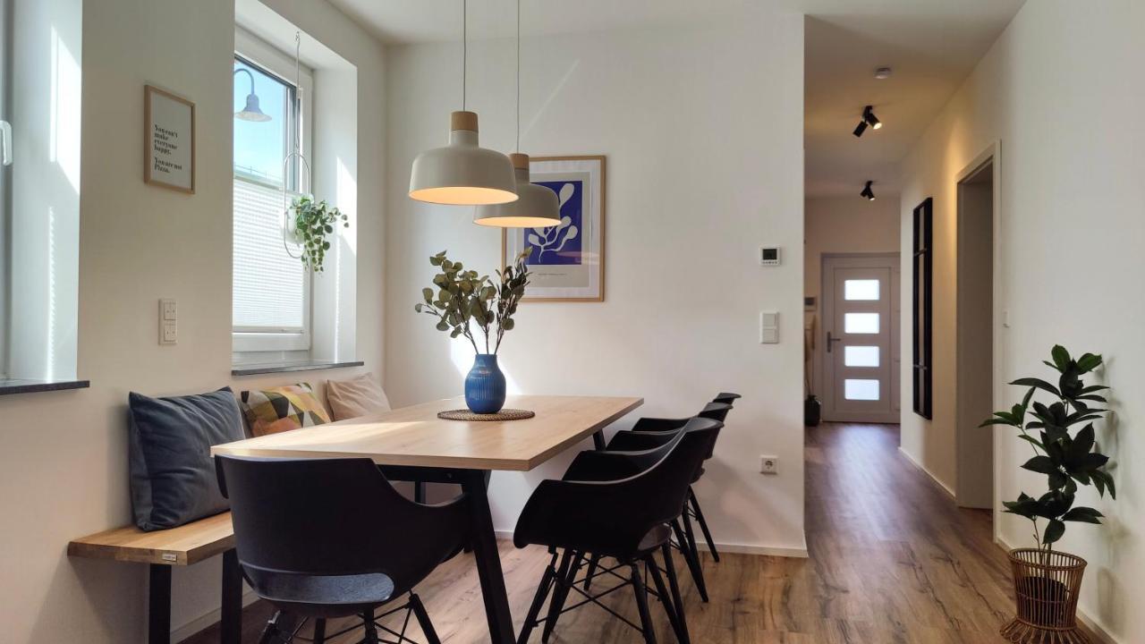 Hygge Home - Mit Garten Und Stellplatz Fuer Feriengaeste-, Monteure / Netflix / 10 Min. Zur Sinsheim Therme Und Zur Autobahn Bagian luar foto