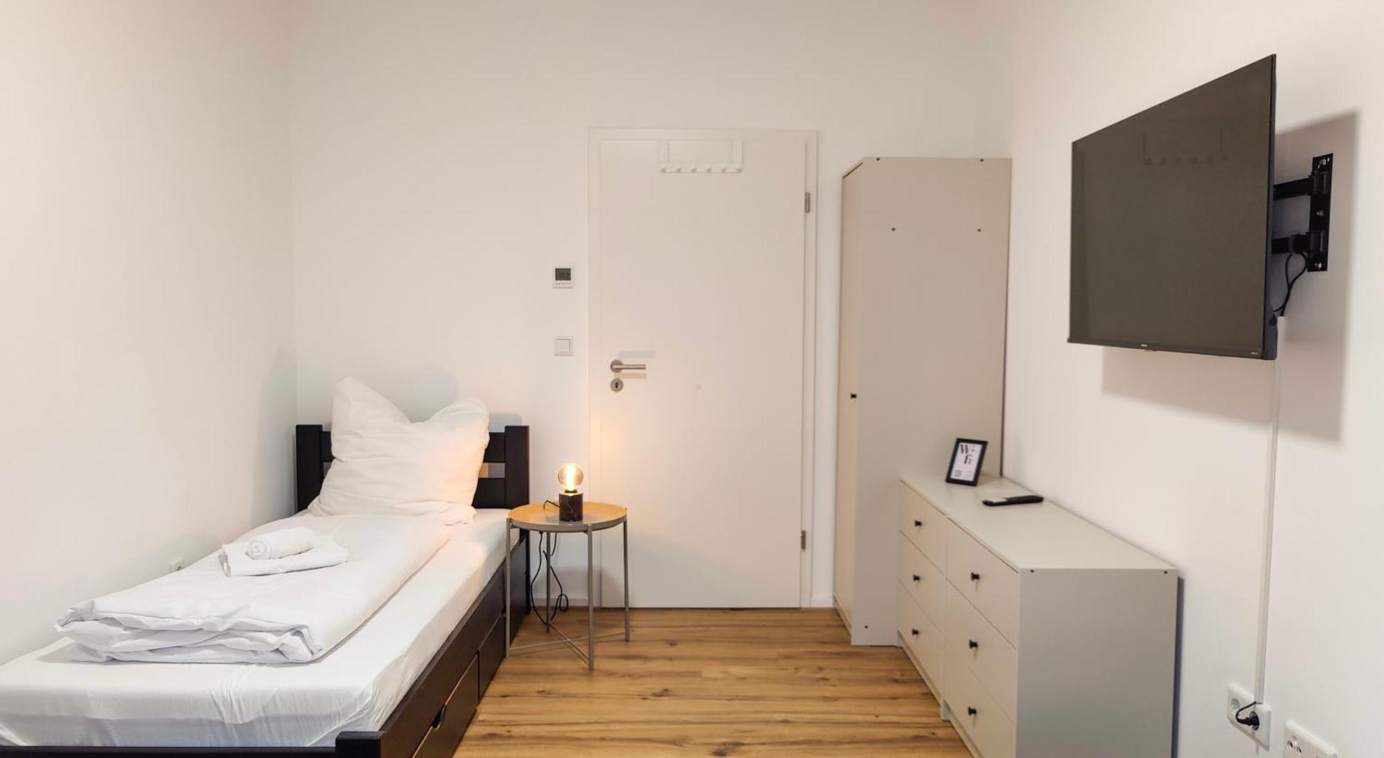 Hygge Home - Mit Garten Und Stellplatz Fuer Feriengaeste-, Monteure / Netflix / 10 Min. Zur Sinsheim Therme Und Zur Autobahn Bagian luar foto