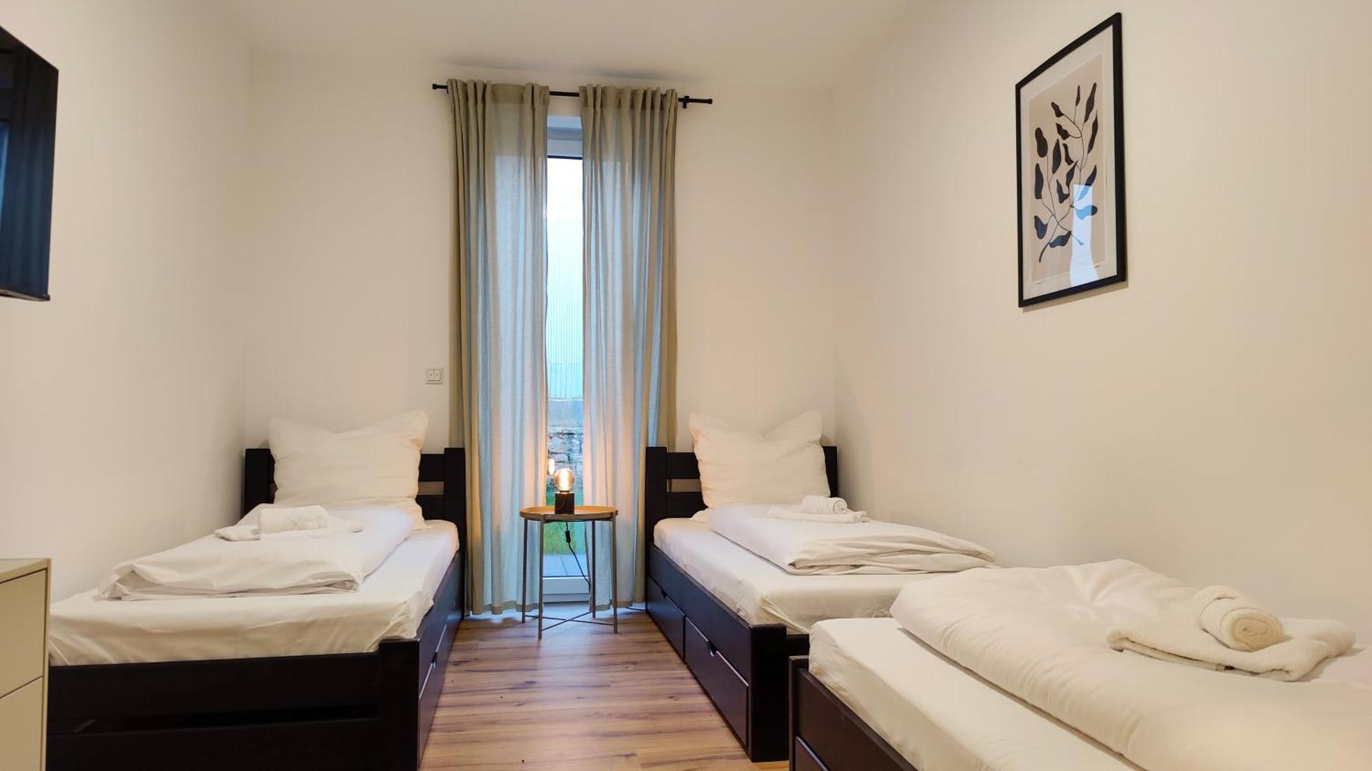 Hygge Home - Mit Garten Und Stellplatz Fuer Feriengaeste-, Monteure / Netflix / 10 Min. Zur Sinsheim Therme Und Zur Autobahn Bagian luar foto